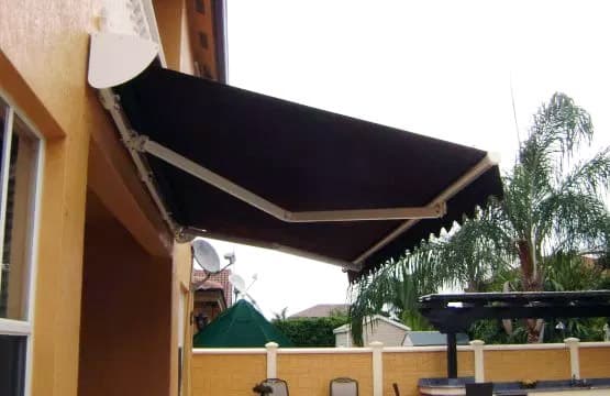 High Quality Retractable Awnings